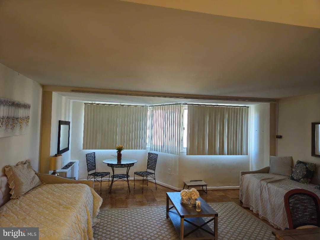 922 24TH STREET NW 817