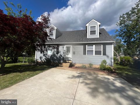 725 ROSA AVENUE CROYDON PA 19021