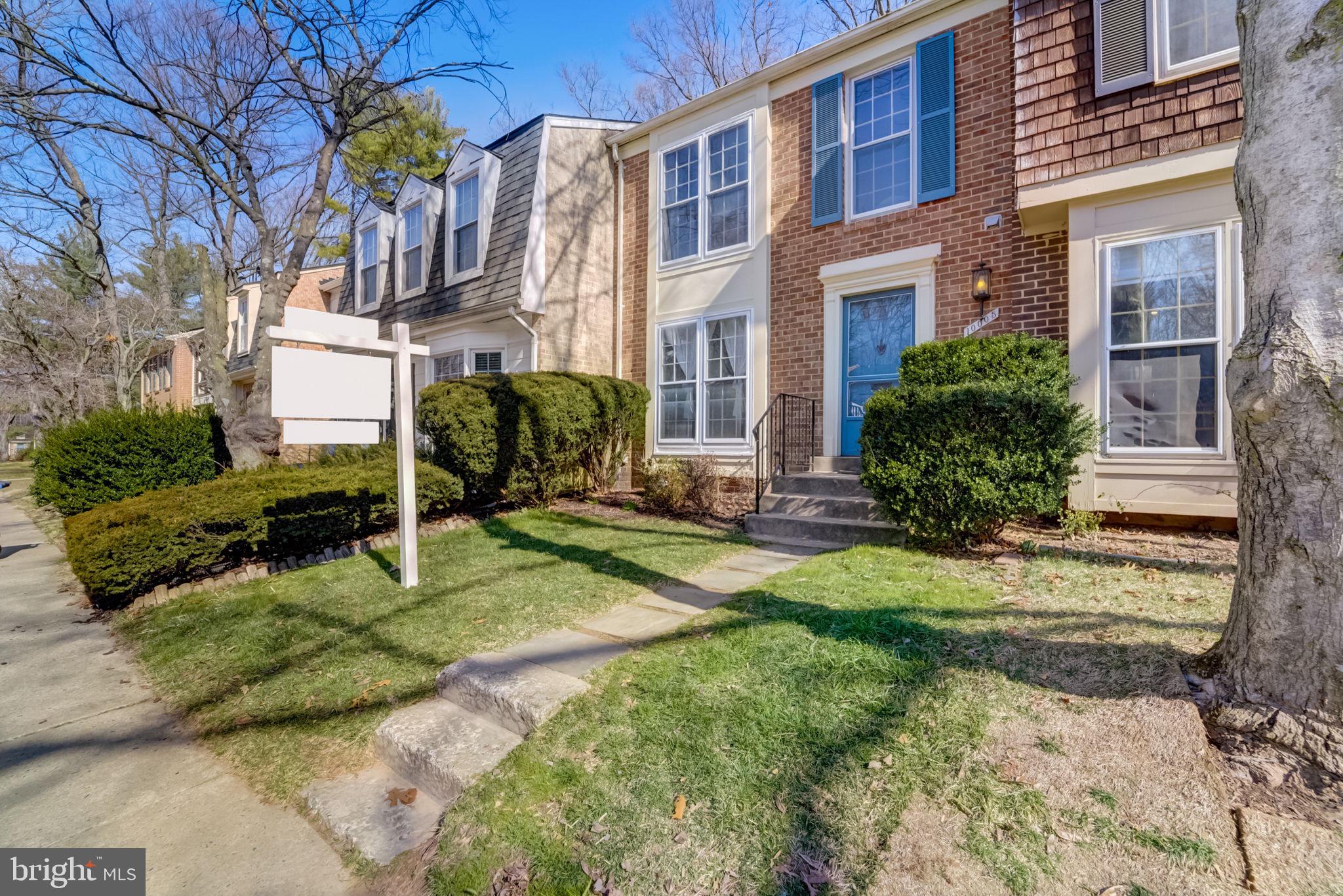 SHADOW OAK - Residential