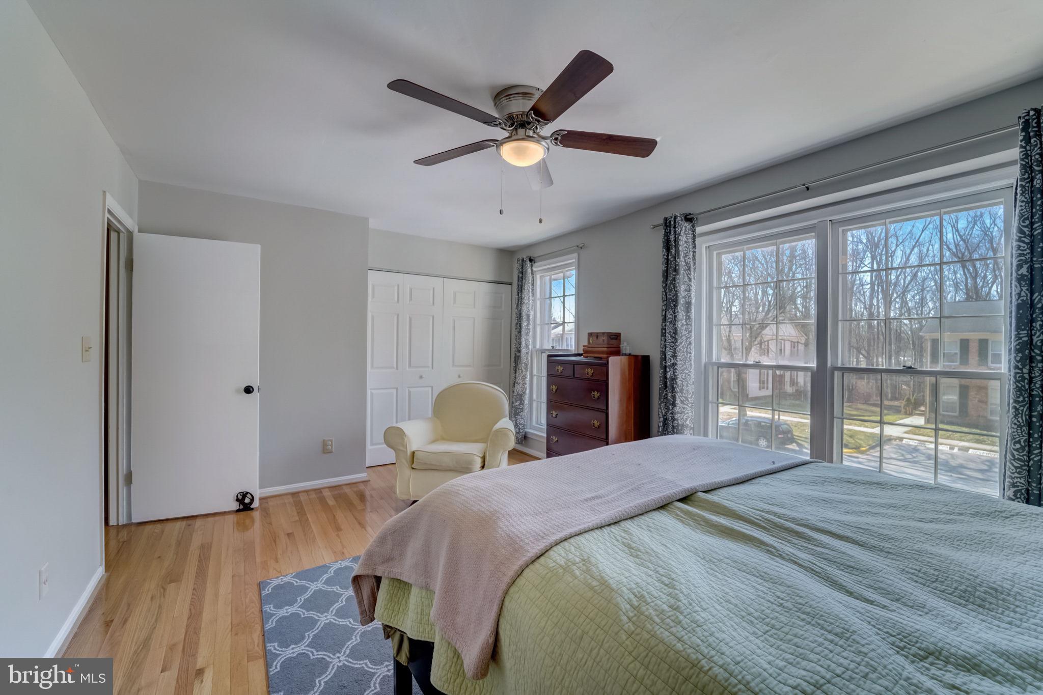 SHADOW OAK - Residential