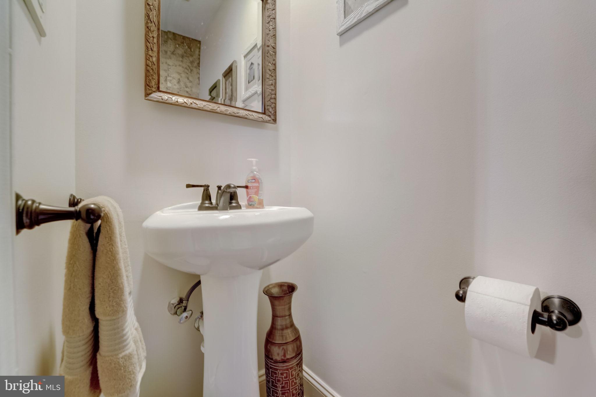 SHADOW OAK - Residential