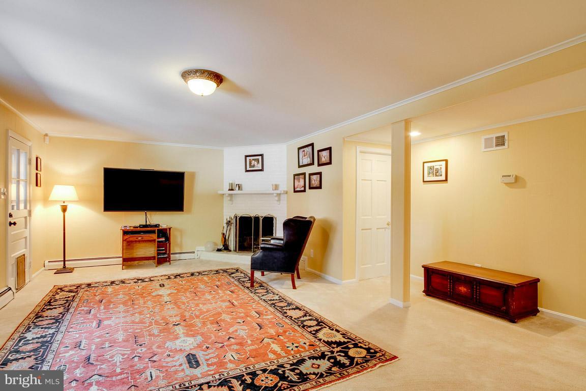 VARSITY PARK - Residential