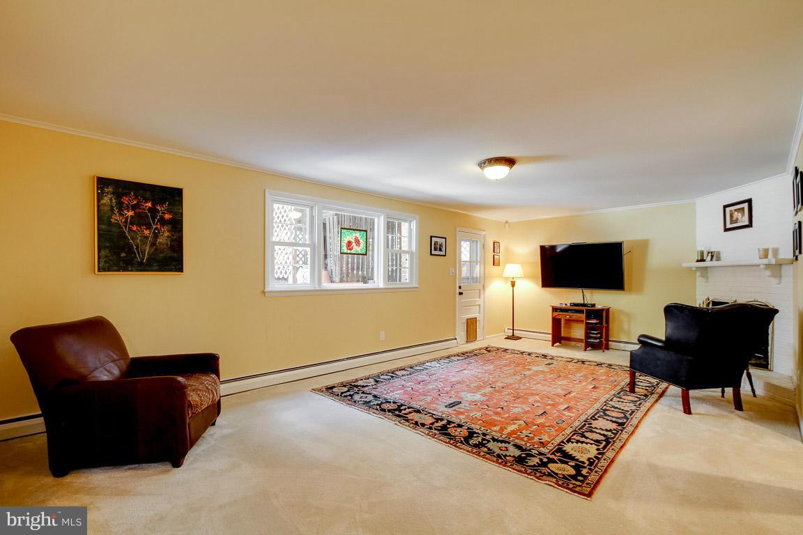 VARSITY PARK - Residential