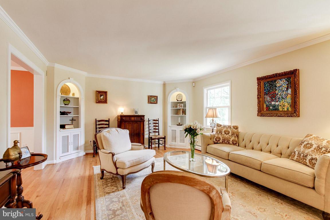 VARSITY PARK - Residential