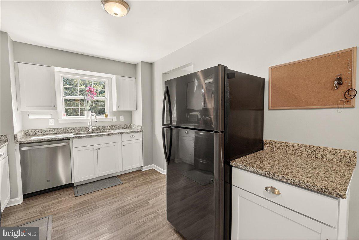 ROBIN MEADOWS - Residential