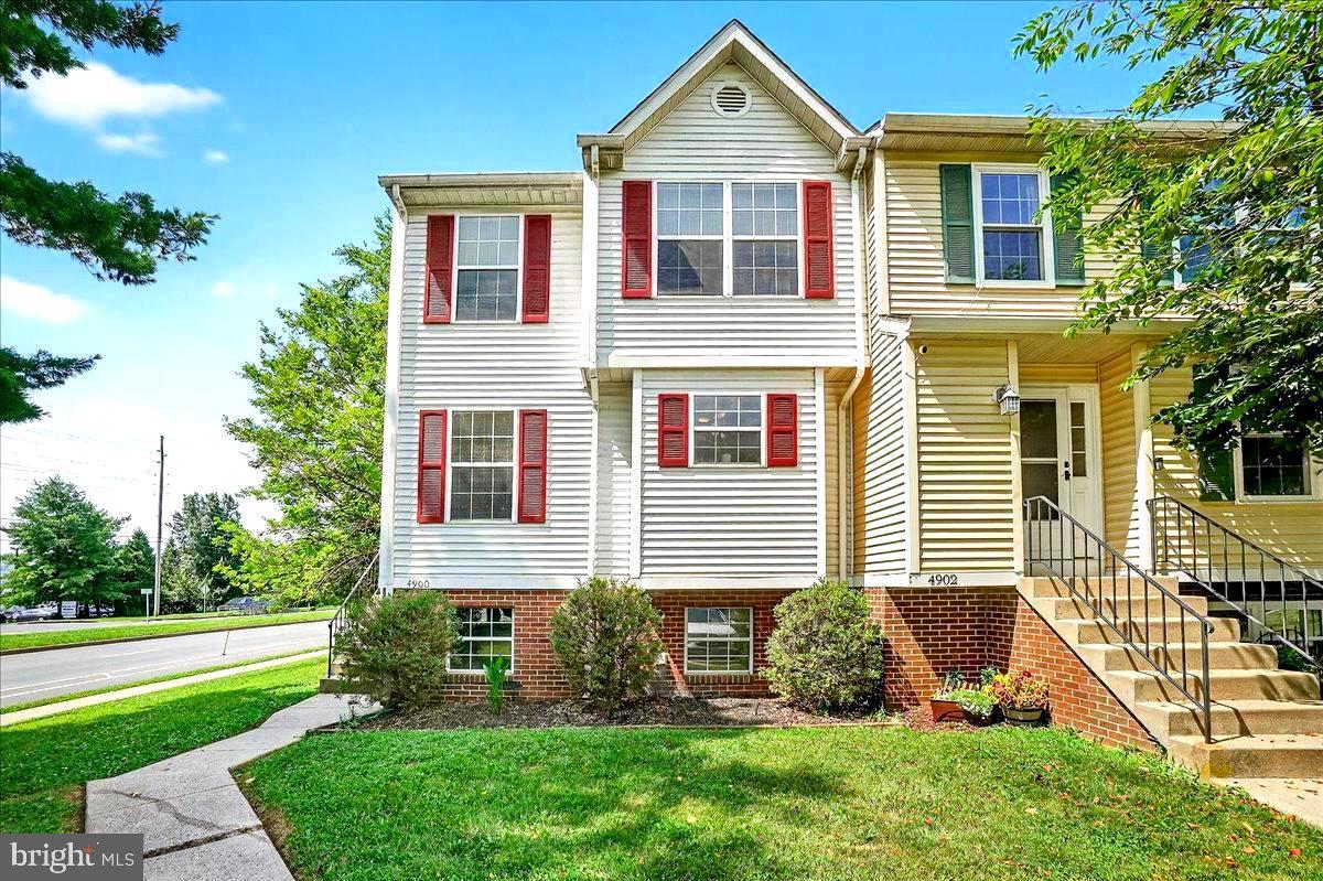 ROBIN MEADOWS - Residential