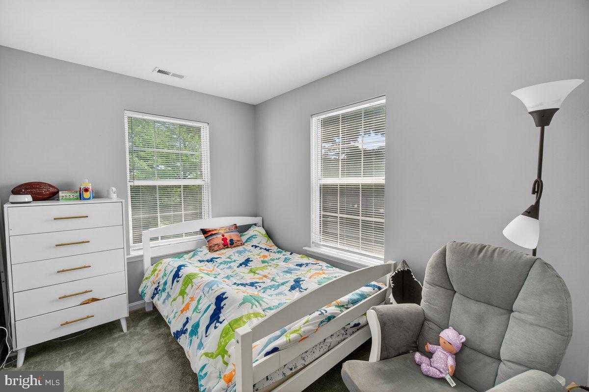 ROBIN MEADOWS - Residential