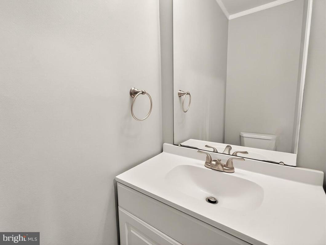 ROBIN MEADOWS - Residential