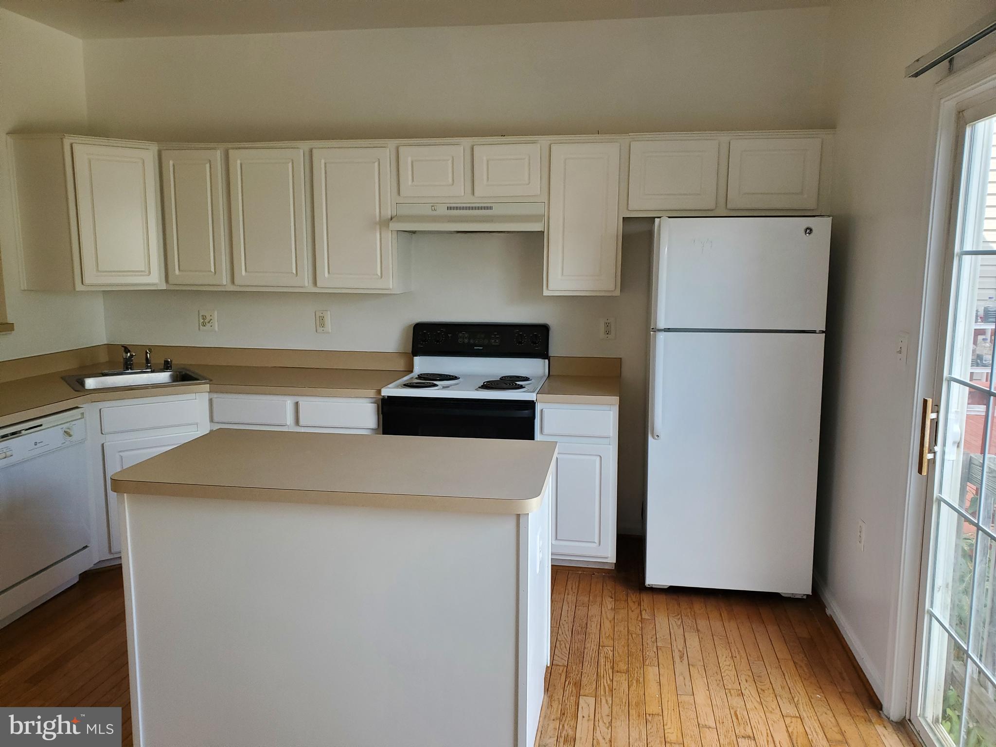 CAMPBELLS TRACE - Residential Lease