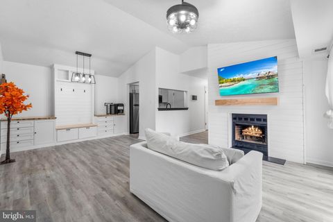 8608 SHADWELL DRIVE 45 ALEXANDRIA VA 22309