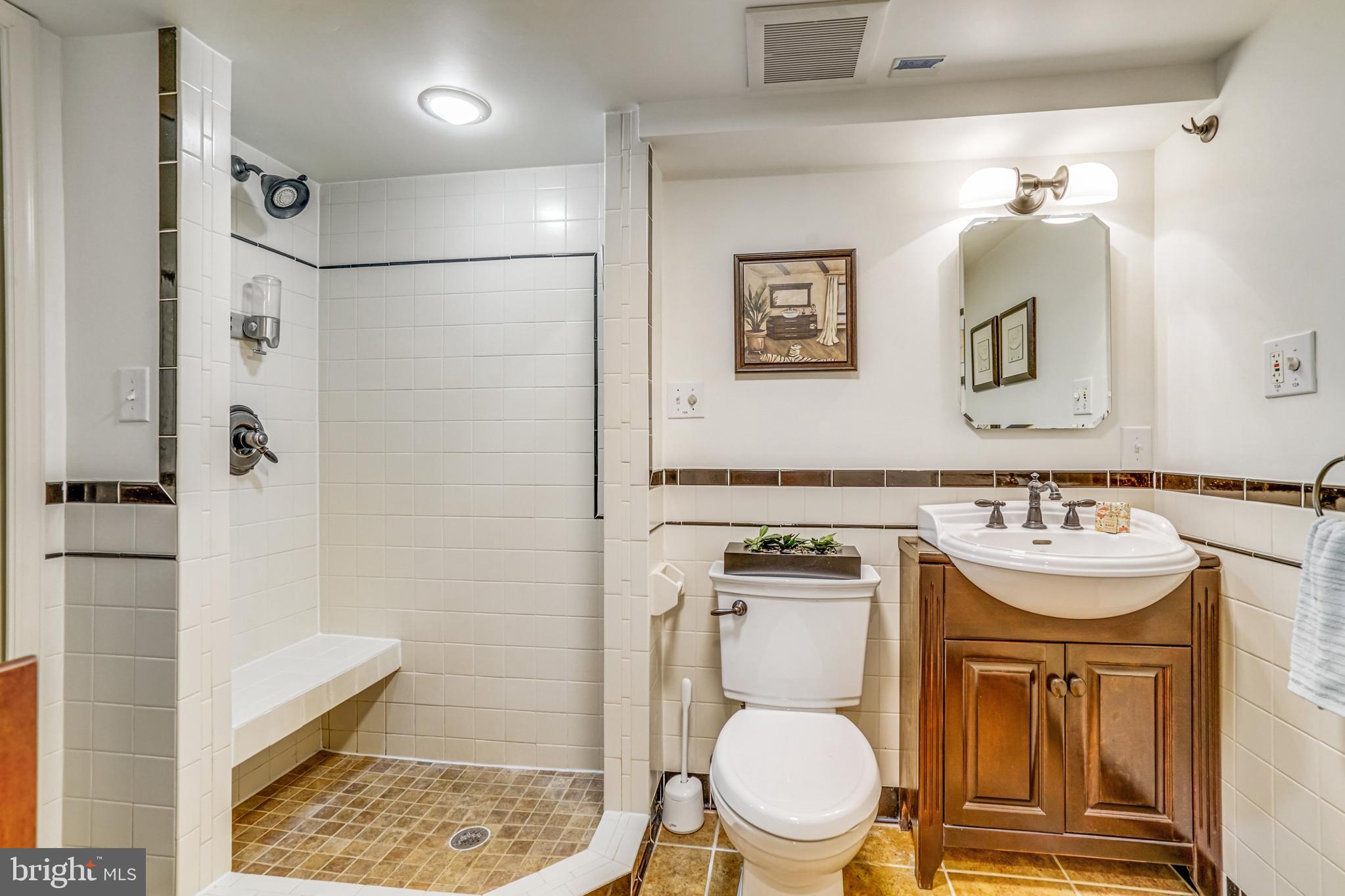 ARLINGTON HEIGHTS - Residential