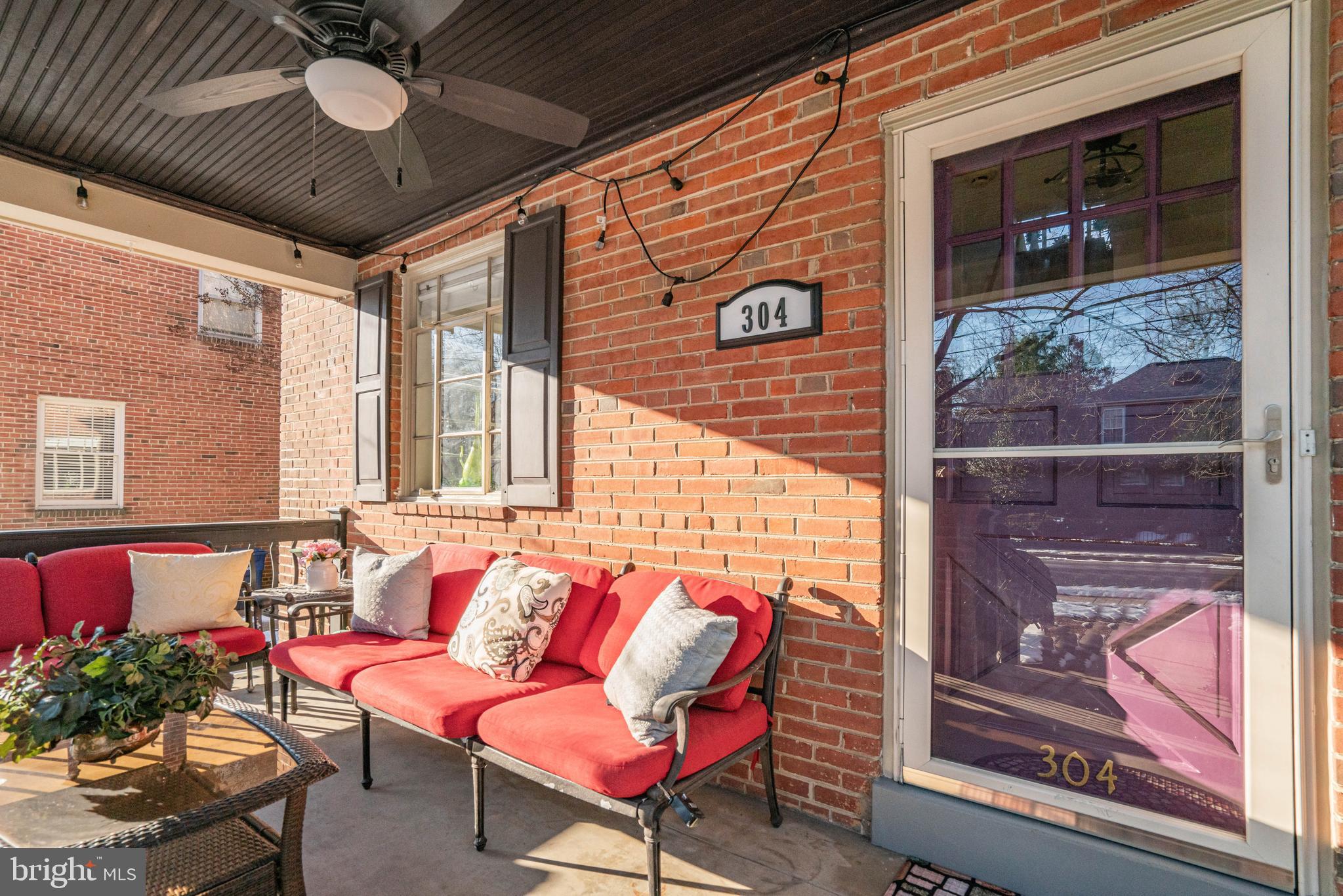 ARLINGTON HEIGHTS - Residential