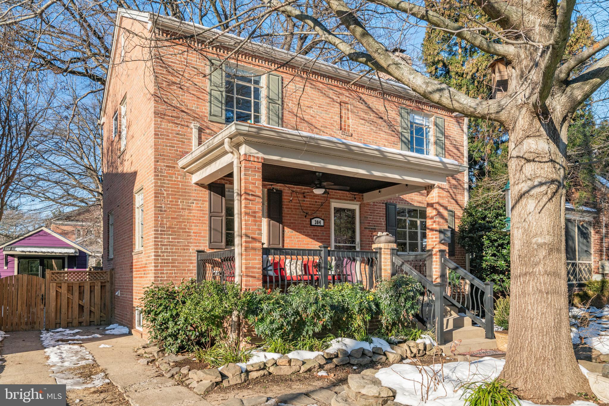 ARLINGTON HEIGHTS - Residential