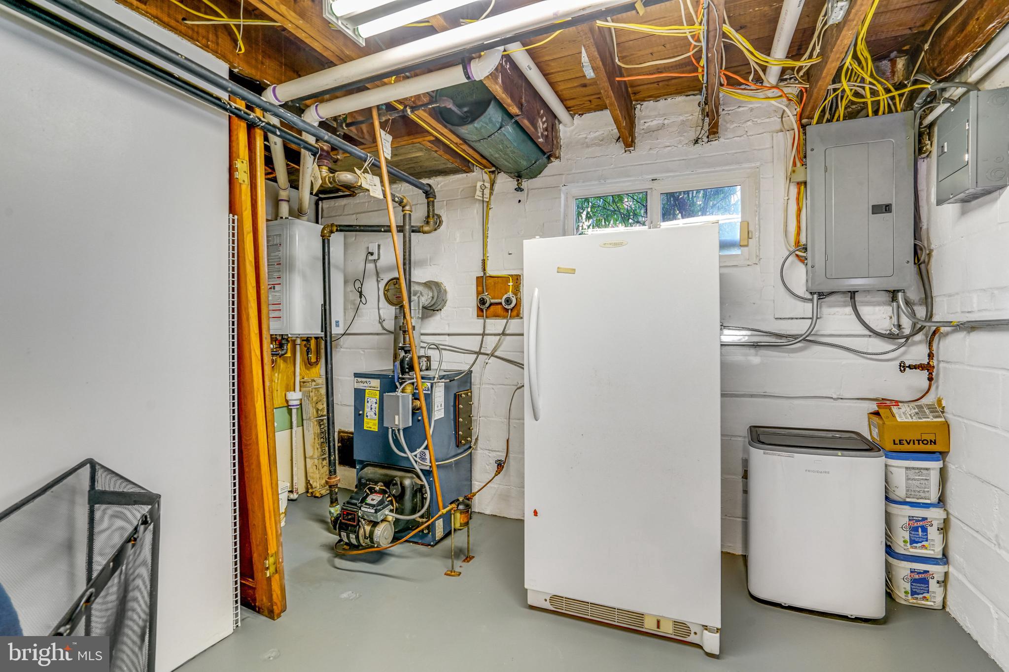 ARLINGTON HEIGHTS - Residential