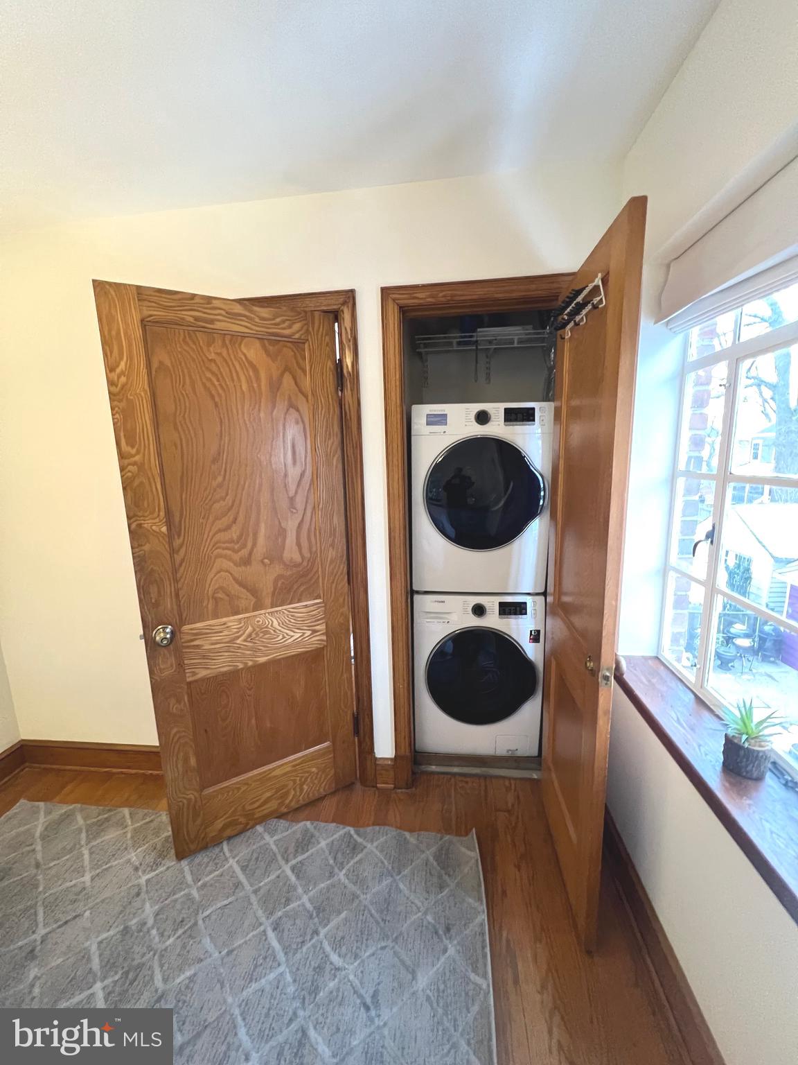 ARLINGTON HEIGHTS - Residential