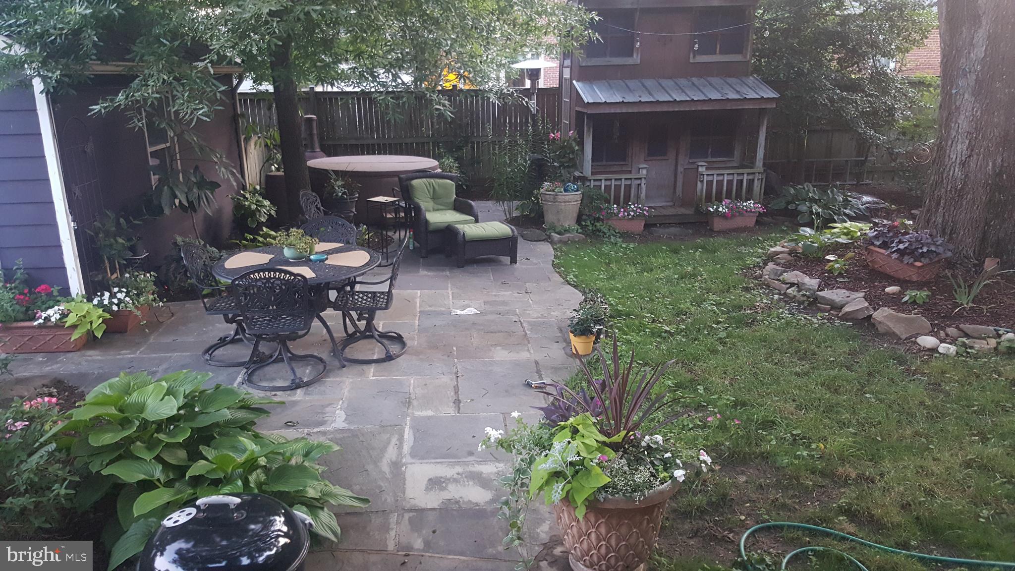 ARLINGTON HEIGHTS - Residential