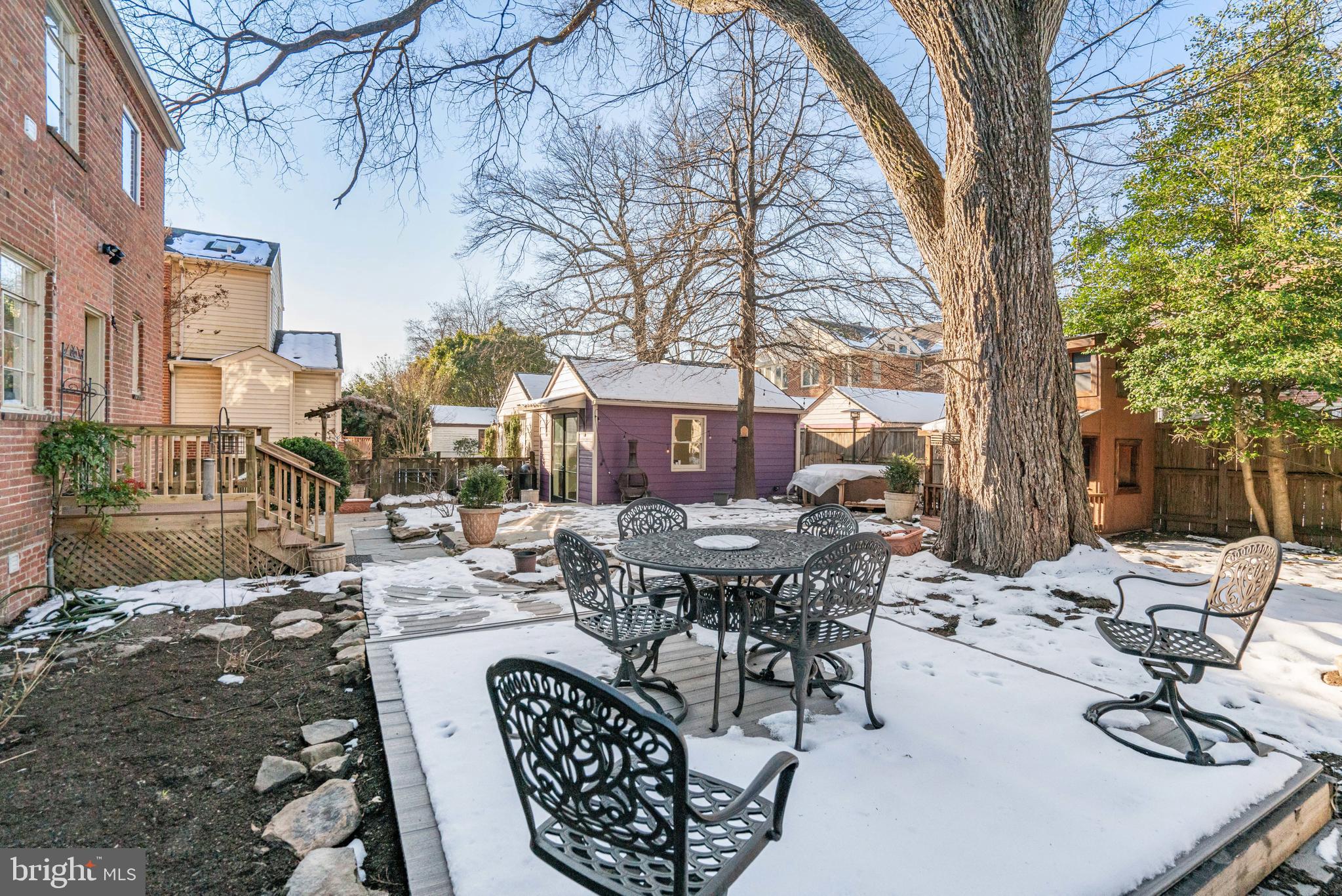 ARLINGTON HEIGHTS - Residential