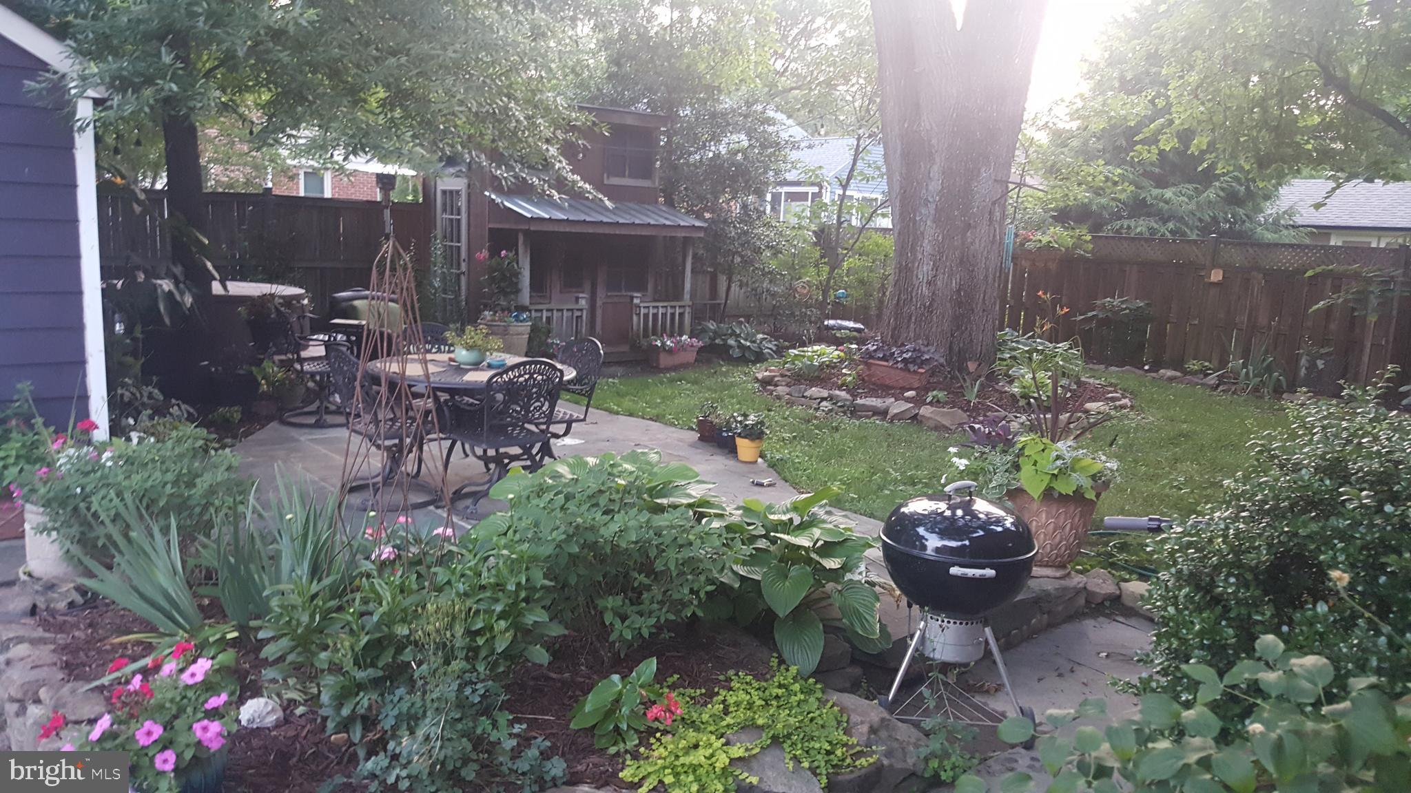 ARLINGTON HEIGHTS - Residential