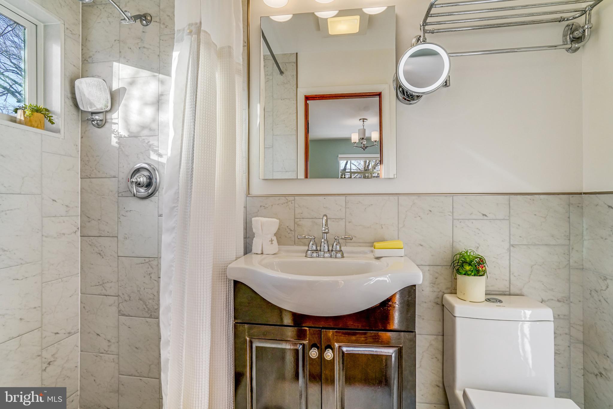 ARLINGTON HEIGHTS - Residential