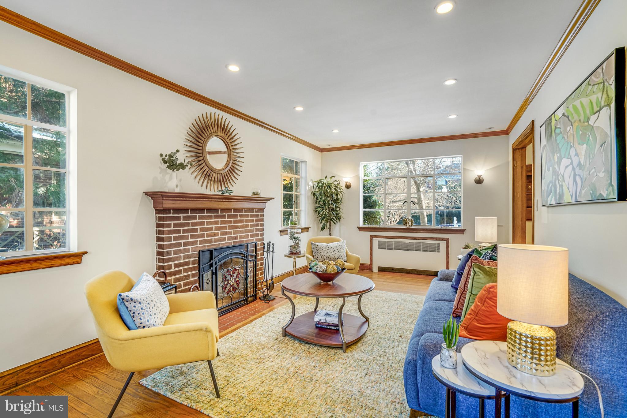 ARLINGTON HEIGHTS - Residential