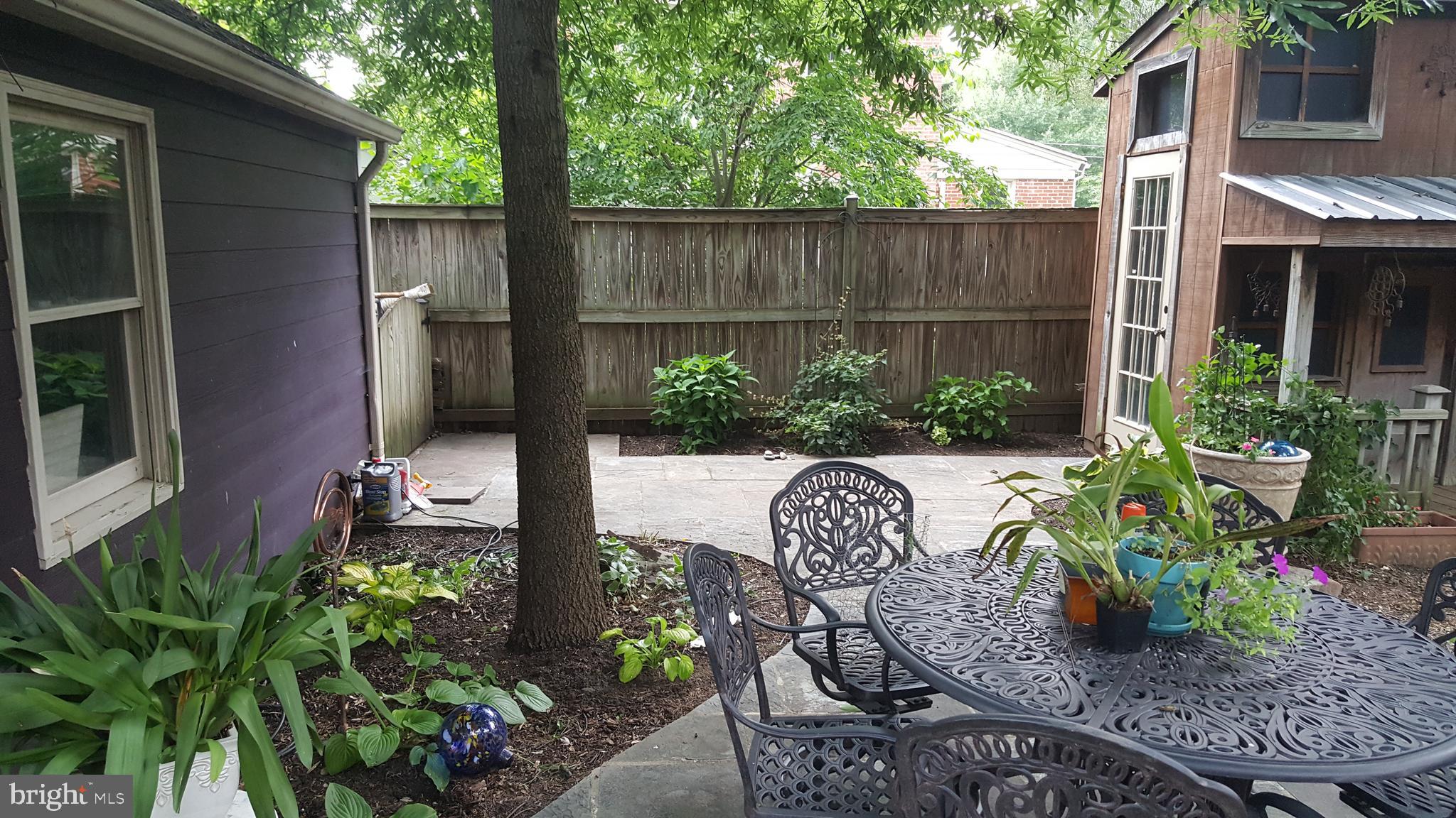 ARLINGTON HEIGHTS - Residential