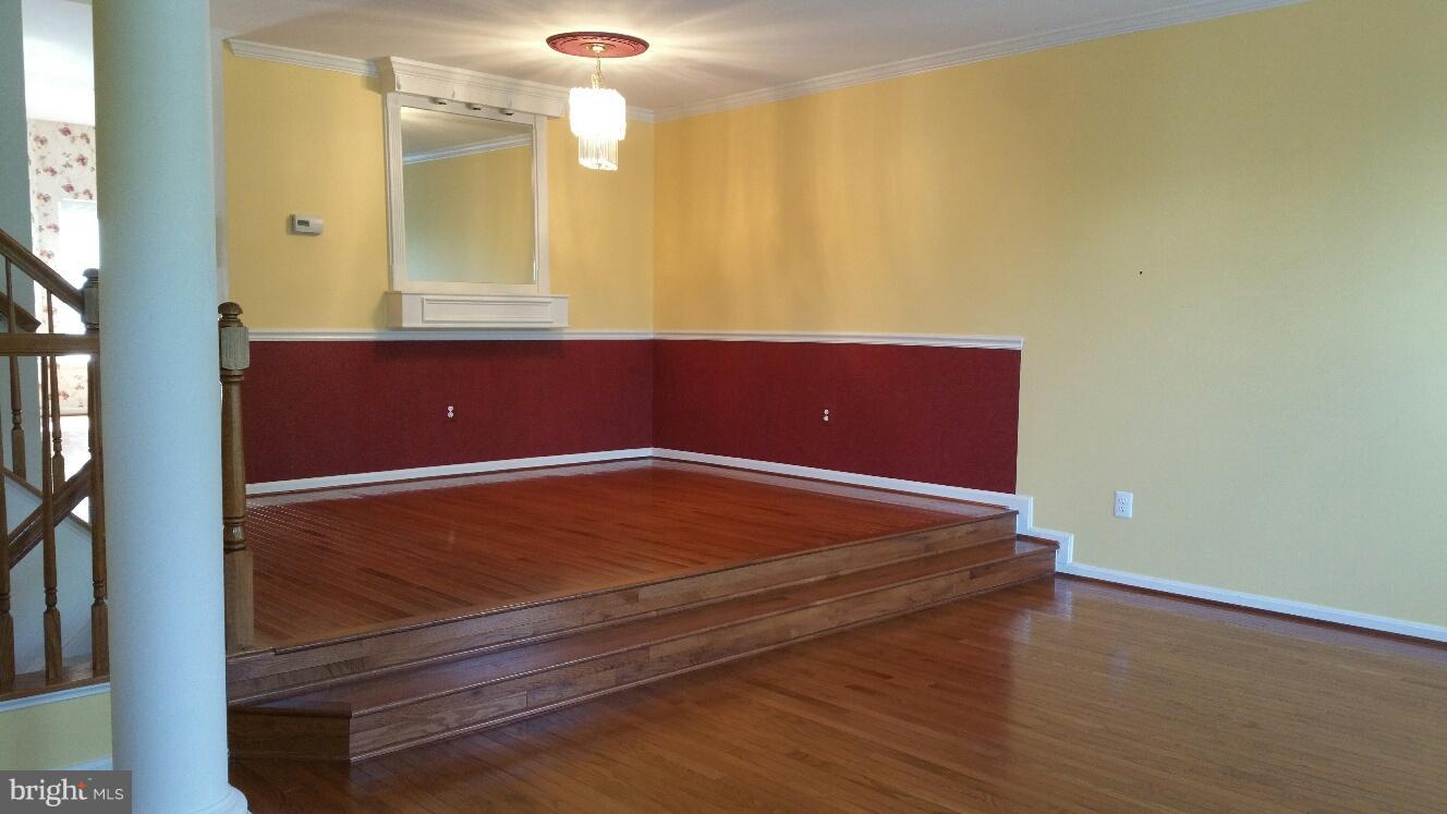 ISLAND CREEK - Residential Lease