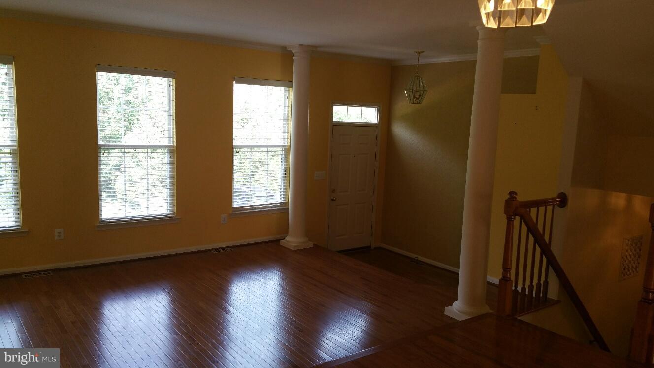 ISLAND CREEK - Residential Lease