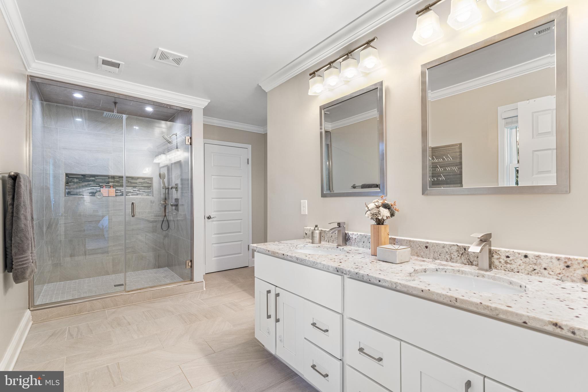 VILLAMAY - Residential