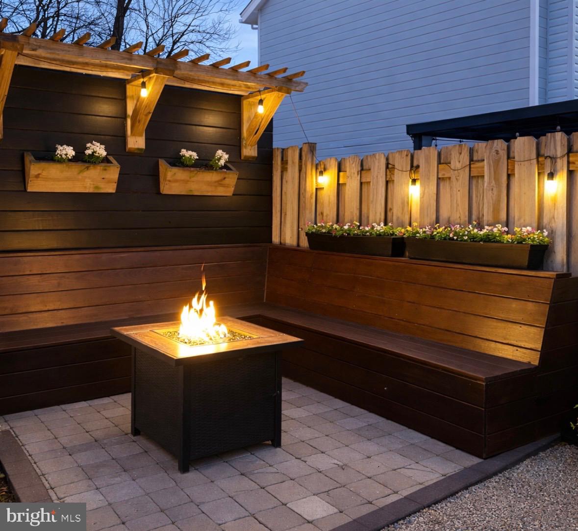 OAKLAND MILLS - Residential