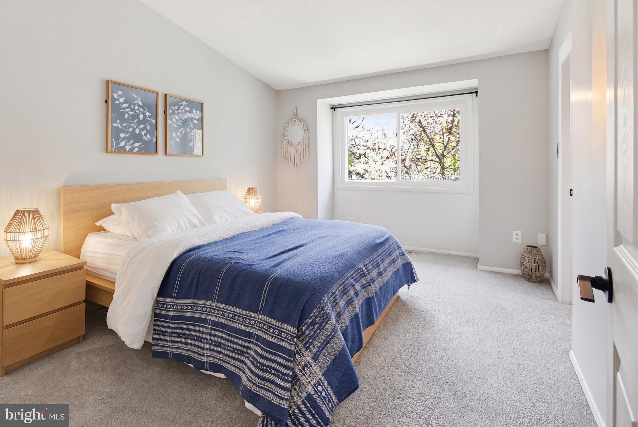 OAKLAND MILLS - Residential