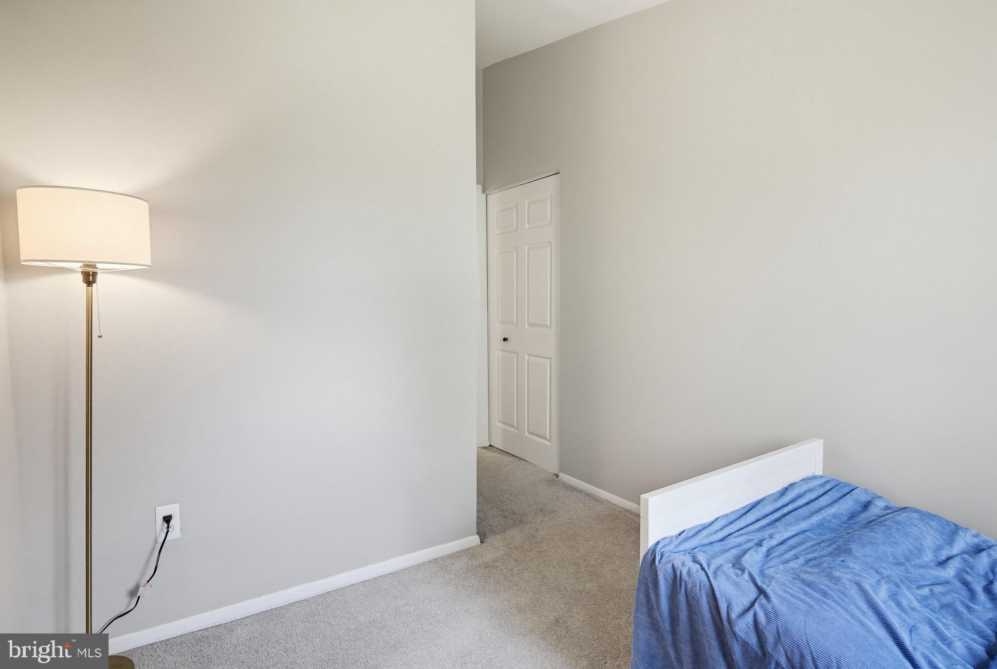 OAKLAND MILLS - Residential