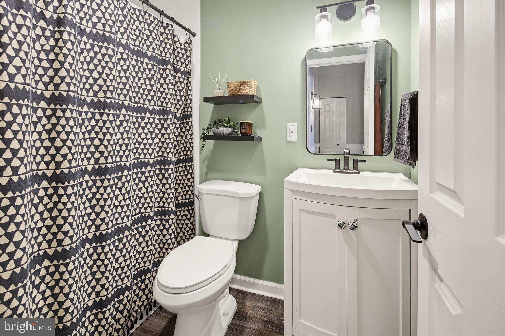 OAKLAND MILLS - Residential