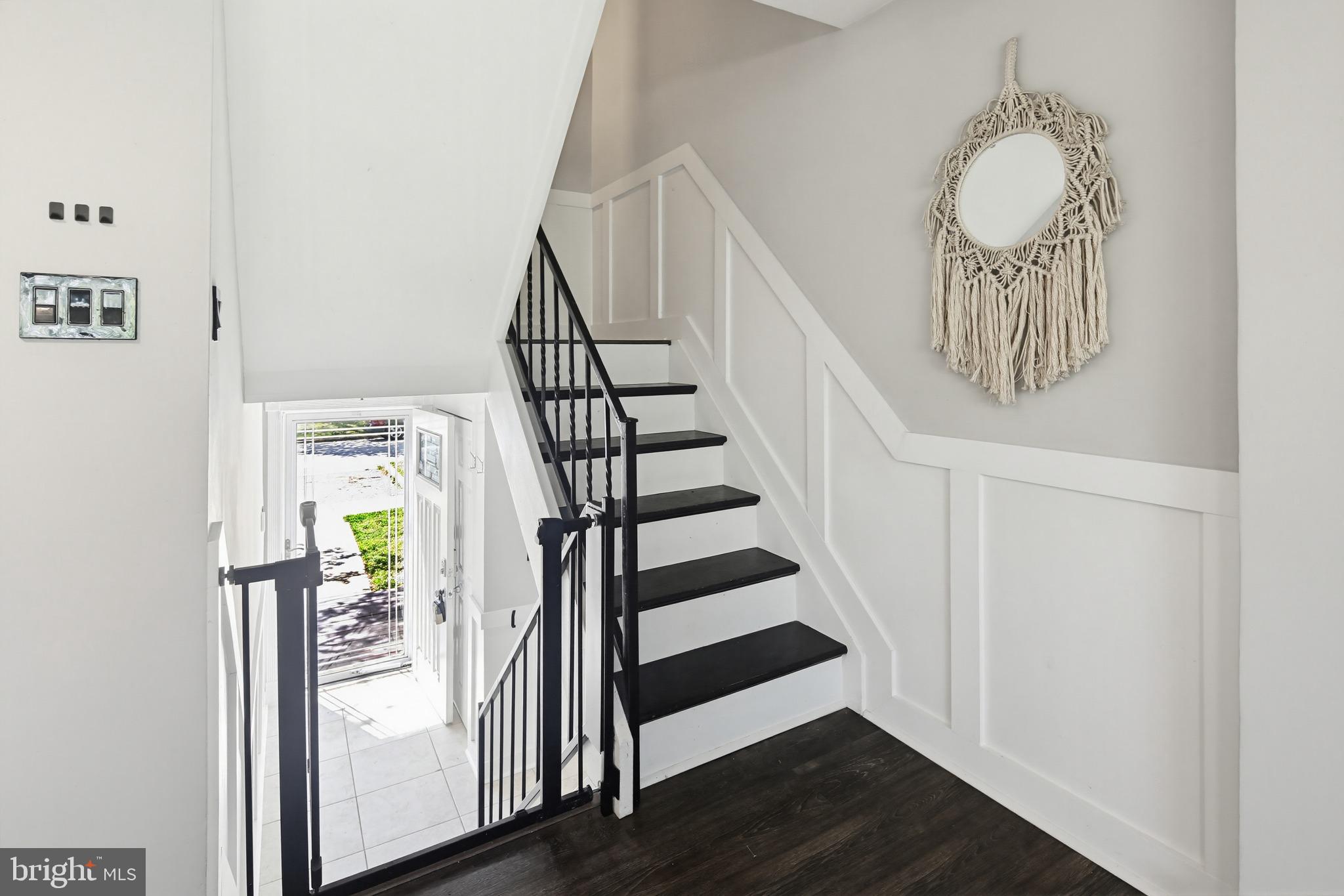 OAKLAND MILLS - Residential