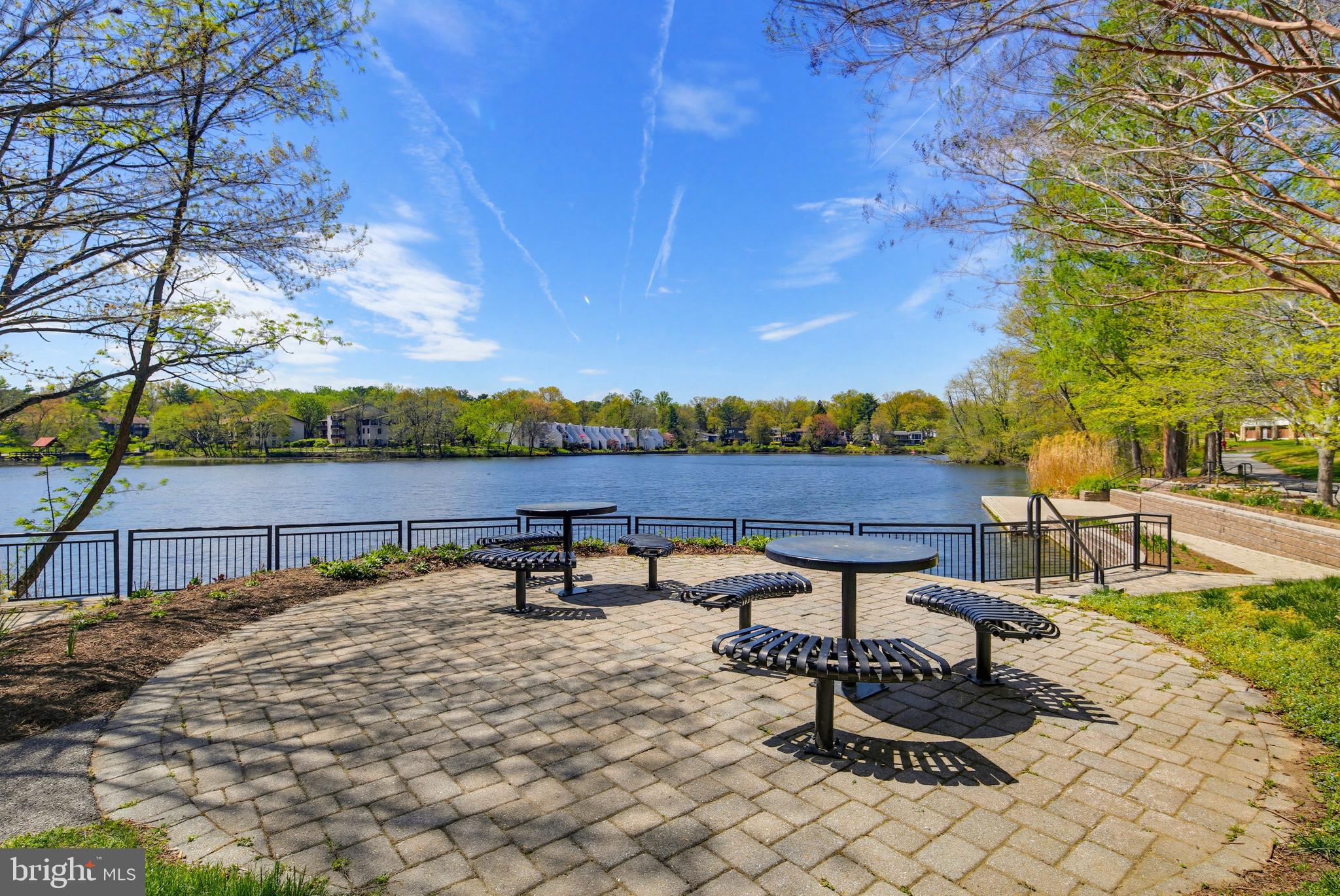 OAKLAND MILLS - Residential