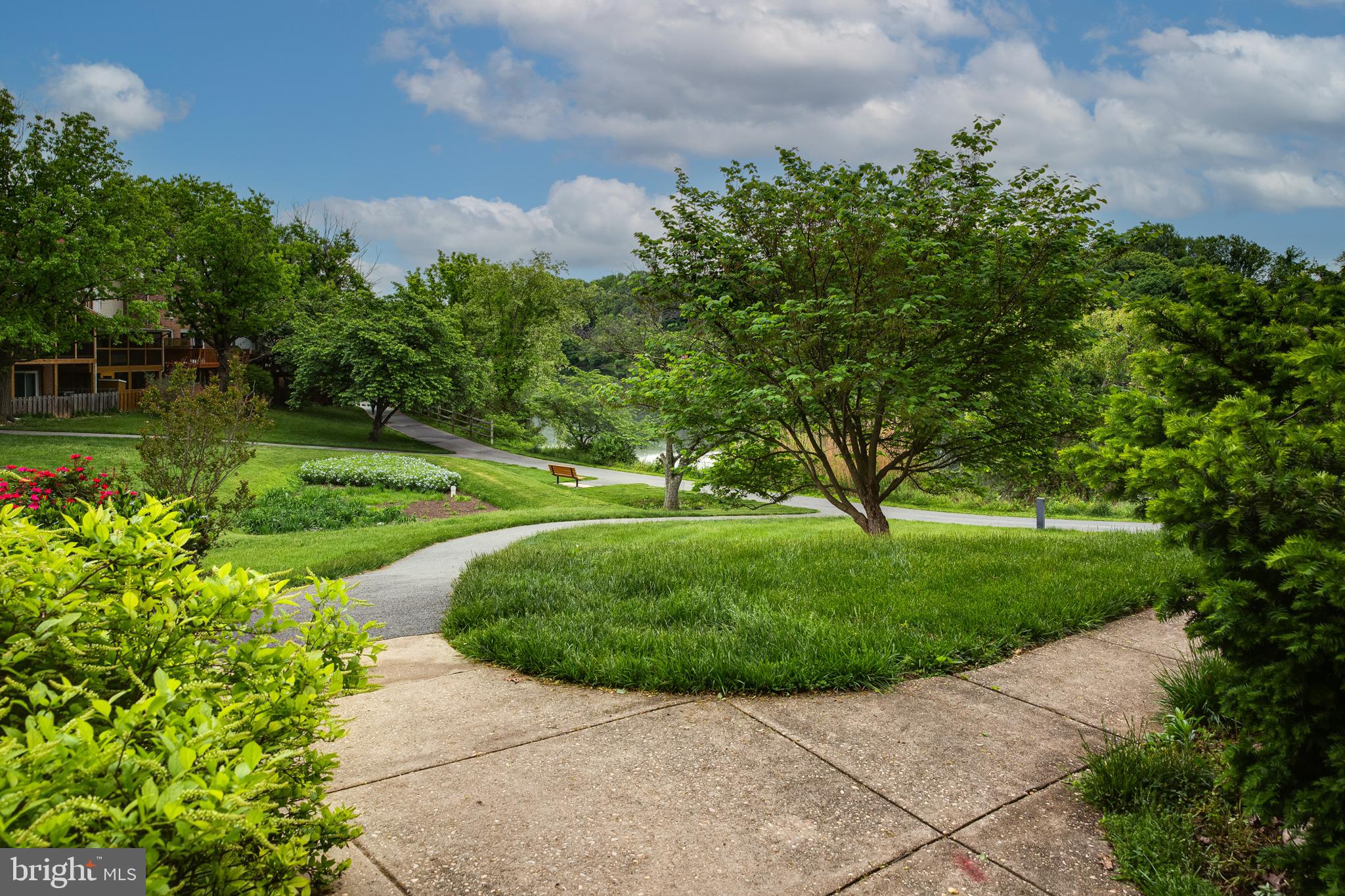 OAKLAND MILLS - Residential