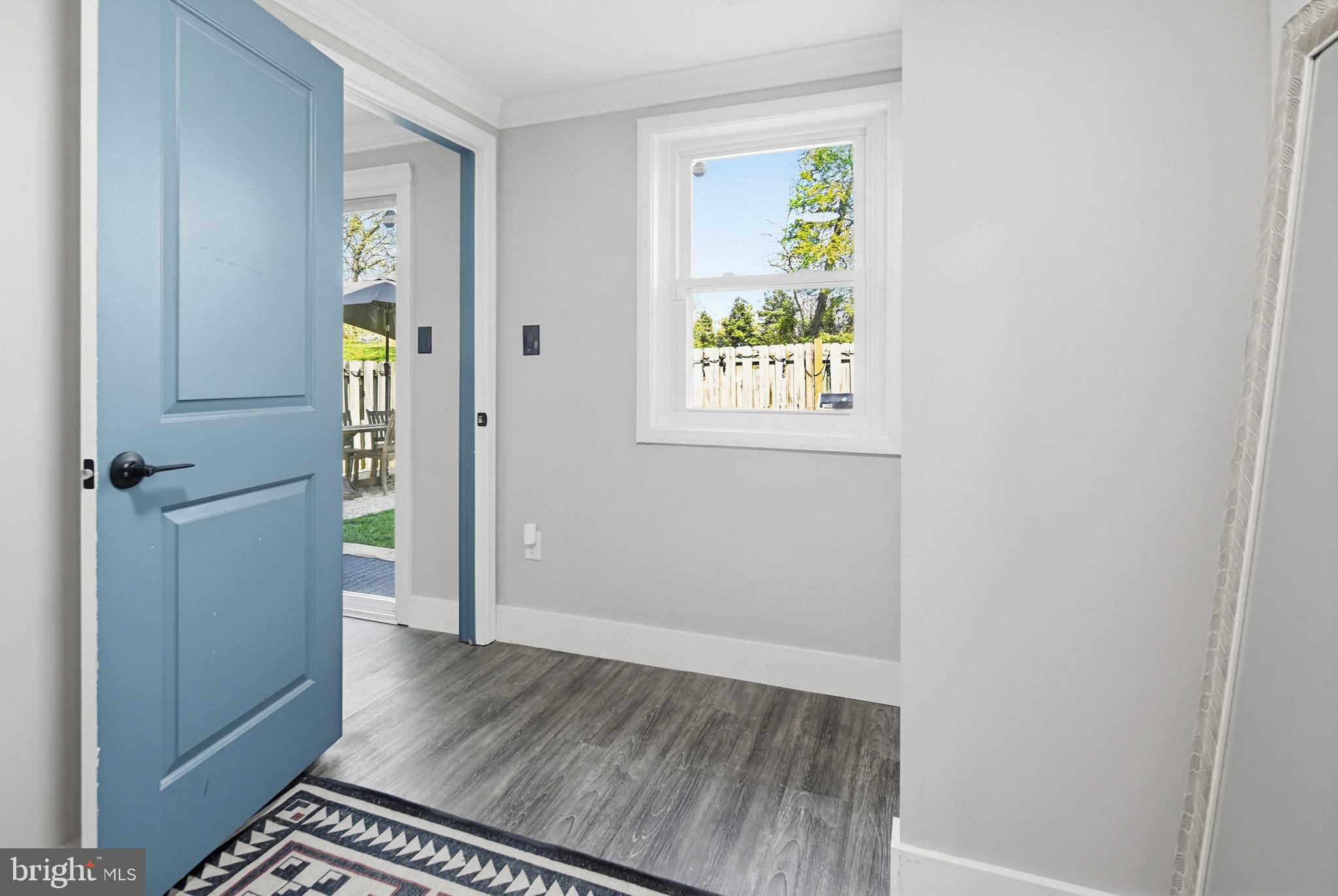 OAKLAND MILLS - Residential