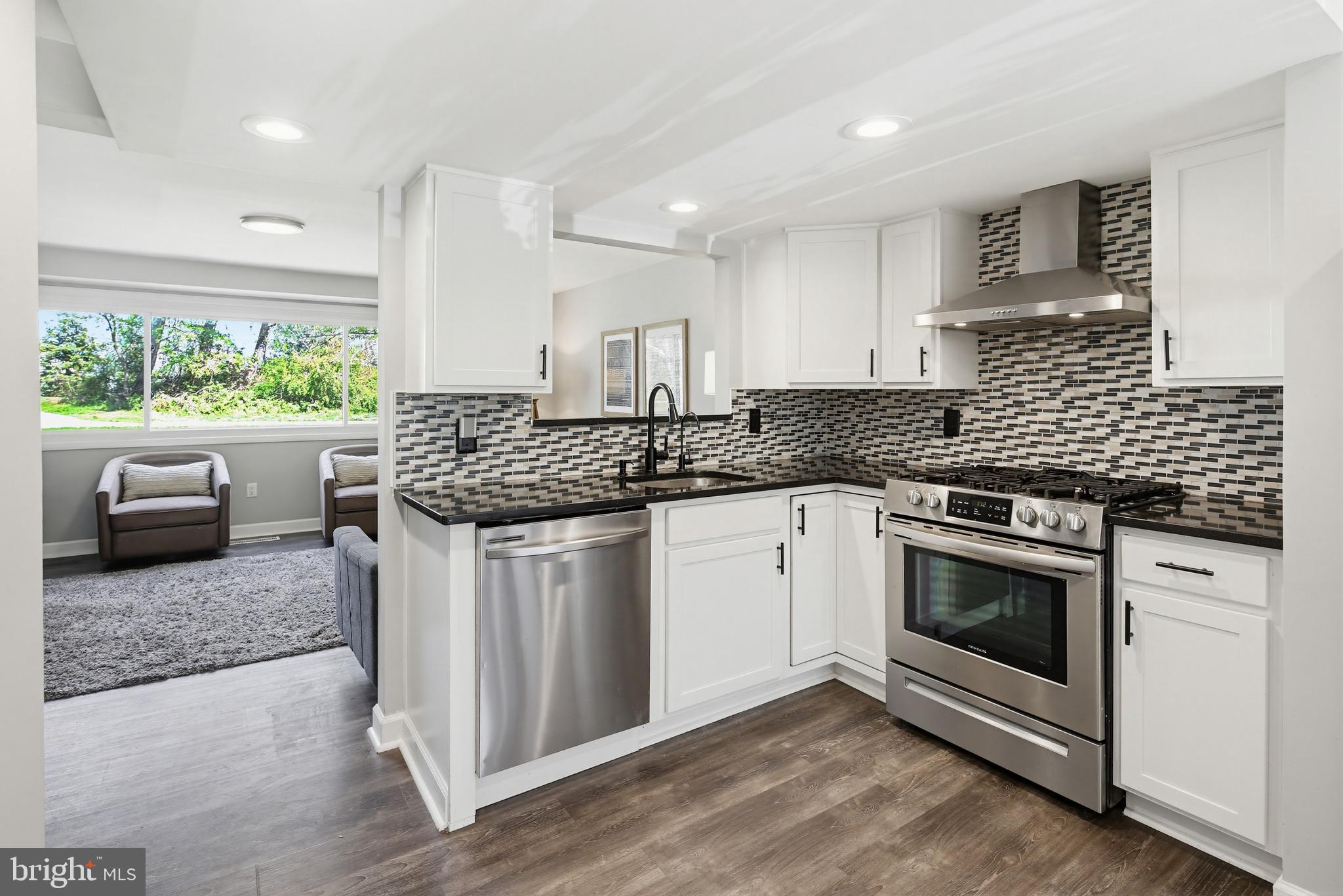 OAKLAND MILLS - Residential