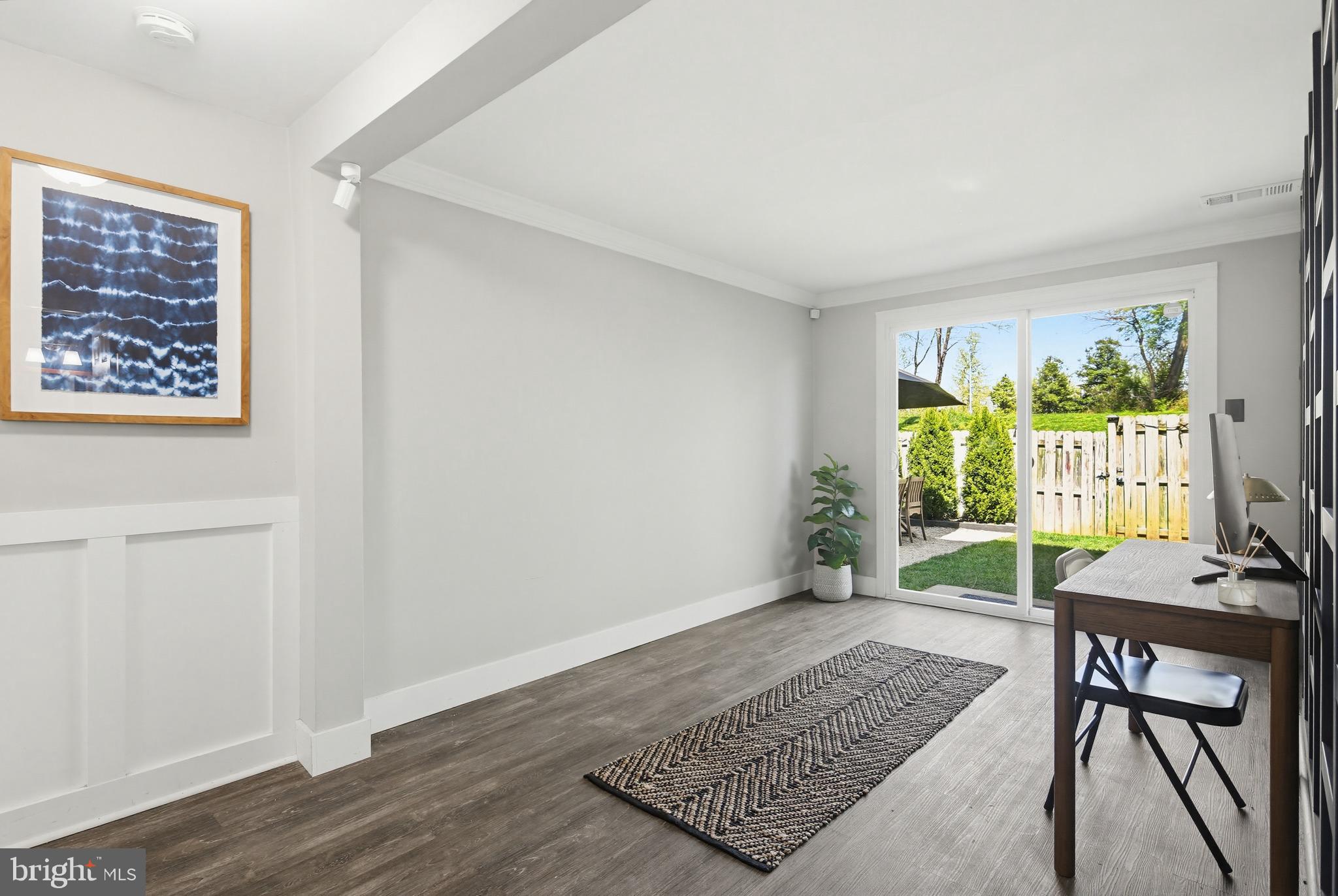 OAKLAND MILLS - Residential