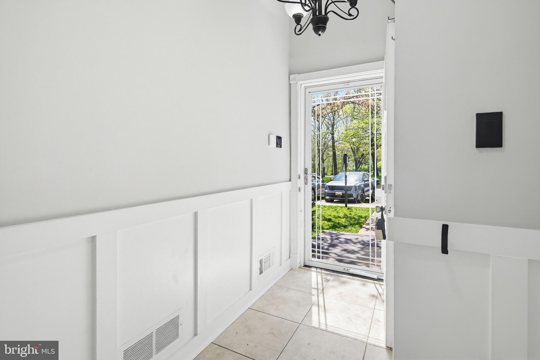 OAKLAND MILLS - Residential