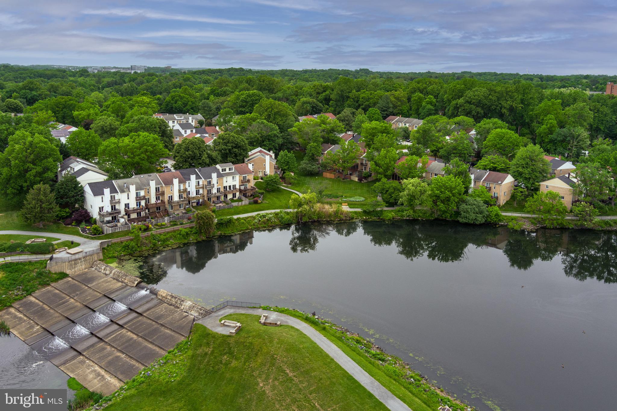 OAKLAND MILLS - Residential