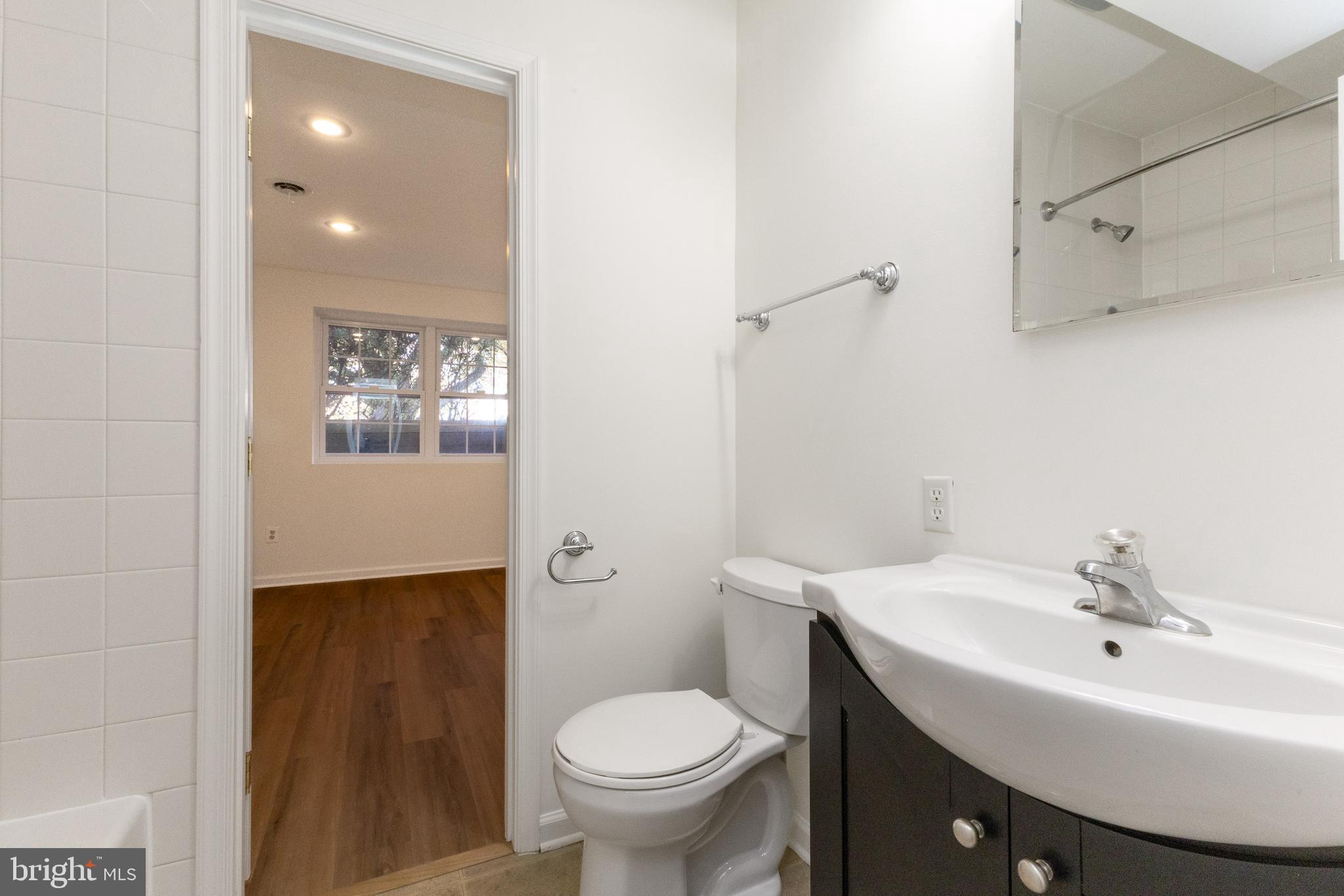 MONTCLAIR MEWS - Residential Lease