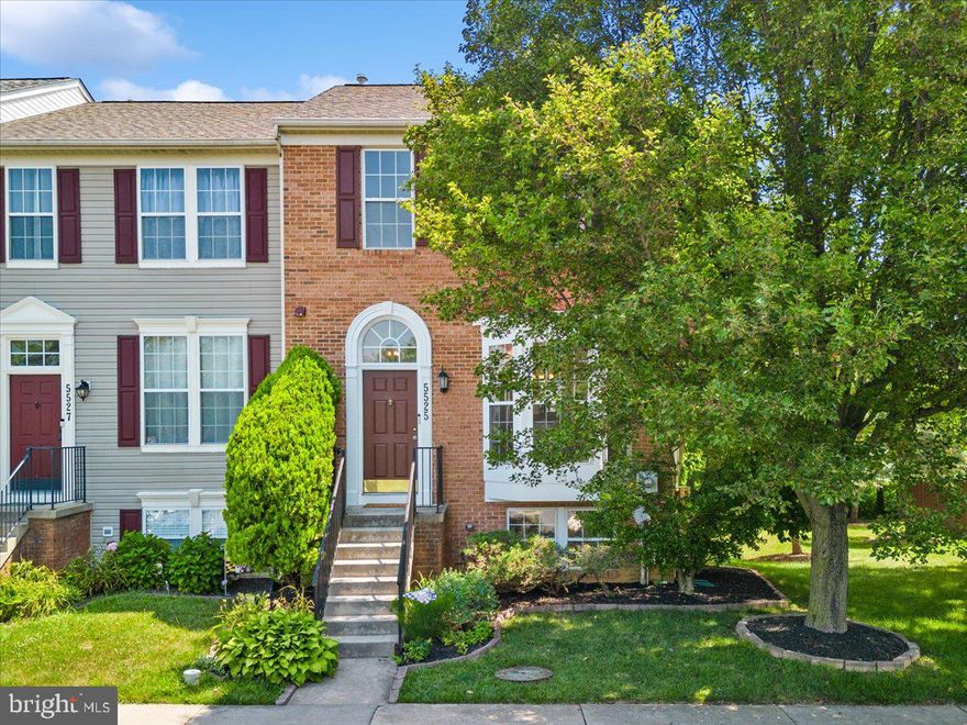 One of the biggest townhomes on the block, and first time to the market, this stunning home has been well cared for by the original owner.  Tucked back on Westcott Circle backing to protected open area with assigned parking right in front, there is no thru traffic on the cul-de-sac!  Smartly designed with extra 12x12 bump out on every level and extra bay windows on the main level, there is so much flexible living space for to you!  All the major maintenance updates have been done for you including fresh paint throughout, new carpet and LVP,  2 yr young roof,  hot water heater in 2022,  recent electrical inspection and updates,  HVAC recently and regularly serviced,  UV light in air purifier, and the home is wired for cable + computer networks.
Main level brings an open vibe with three bay windows, but also providing a traditional feel with a separated kitchen with pantry, coat closet, and half bath.  Sunroom opens to deck with French doors, perfect for coffee sipping and bird watching.  The stairwell up brings you a high two story ceiling. The oversized primary bedroom provides a walk-in closet, extra space for a sitting or dressing area, and a private full bathroom.  Two other bedrooms and one more full bath complete the upstairs.  
Basement is fully finished with luxury vinyl plank with another bedroom and full bathroom and private entry on the back of the home.  Backyard is creatively adorned with raised garden beds (with their own watering system!), moss grounding, a potting table and a shed for storage.  No need to mow inside the fully fenced backyard!
Property is fully available - no post occupancy needed.  Move right on in!