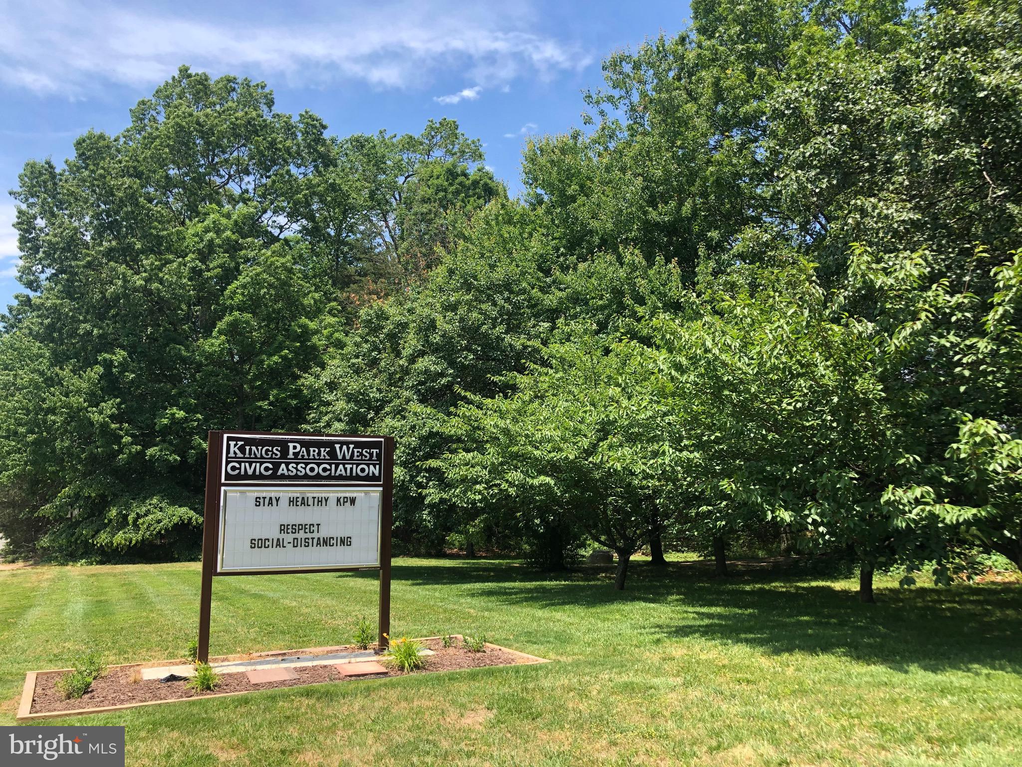 KINGS PARK WEST - Residential