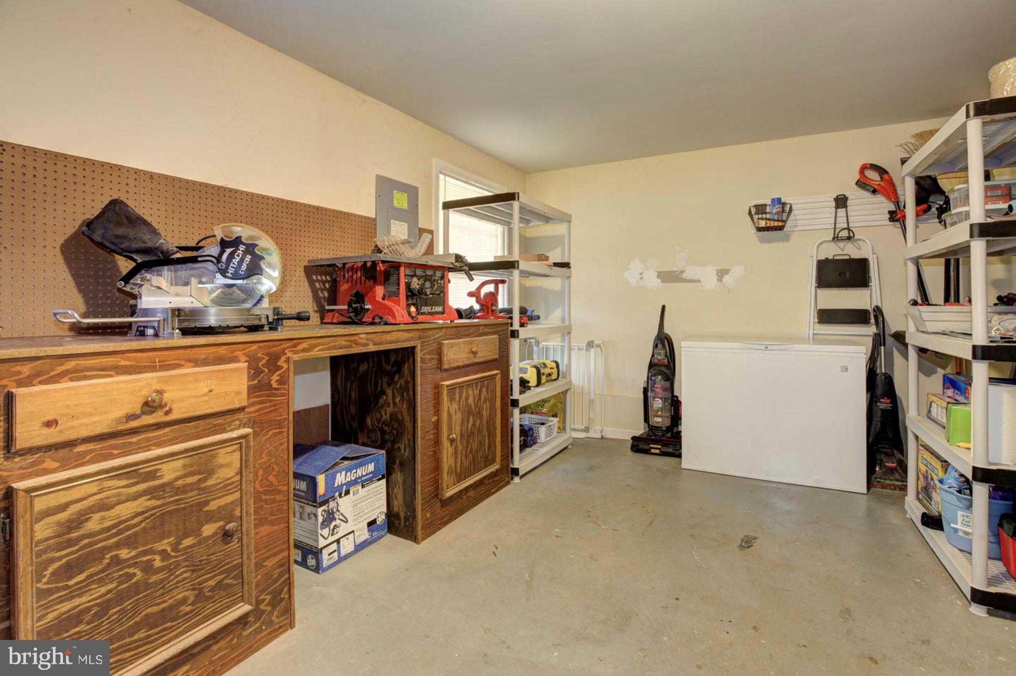 GUNNERS LAKE VILLAGE - Residential