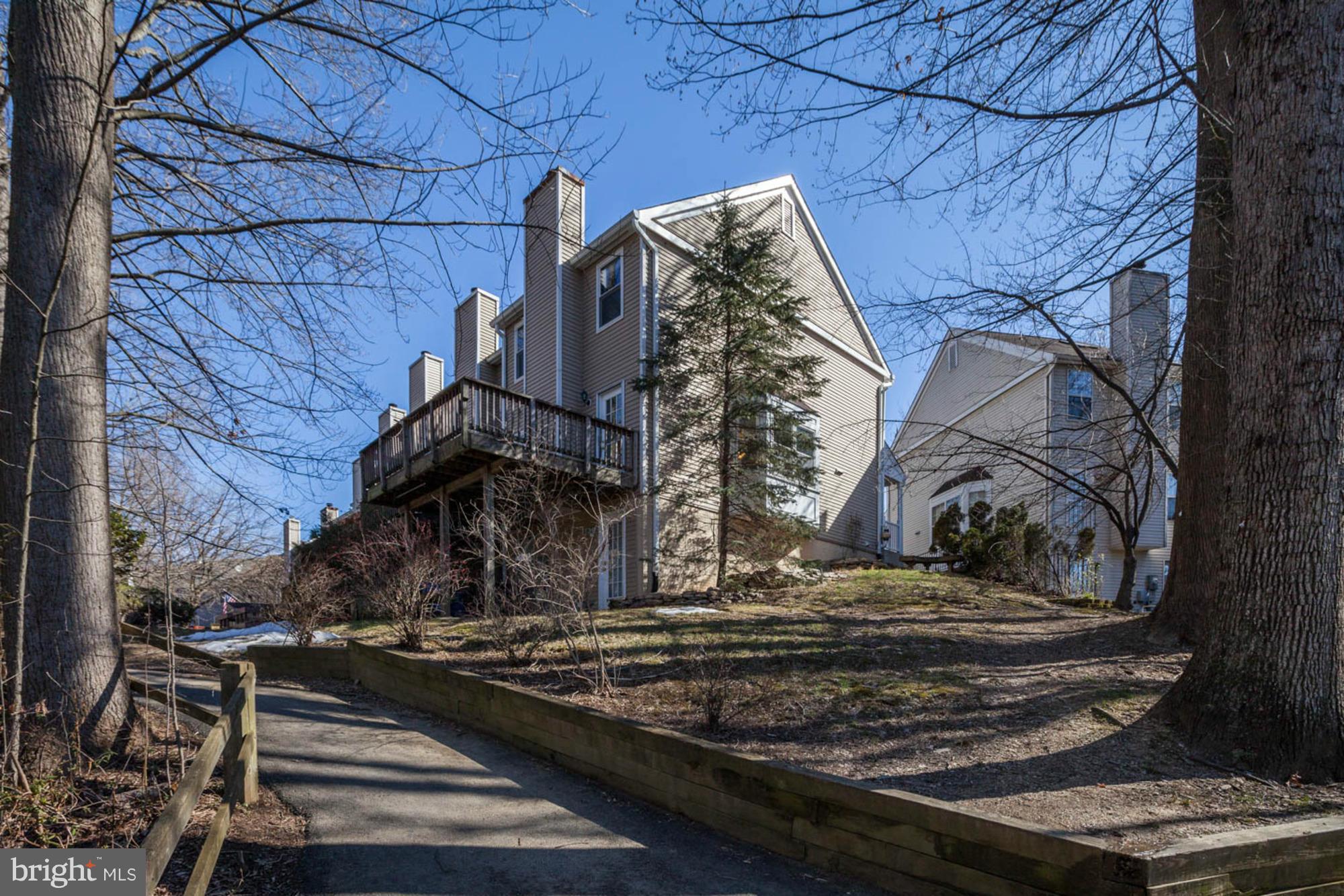 GUNNERS LAKE VILLAGE - Residential