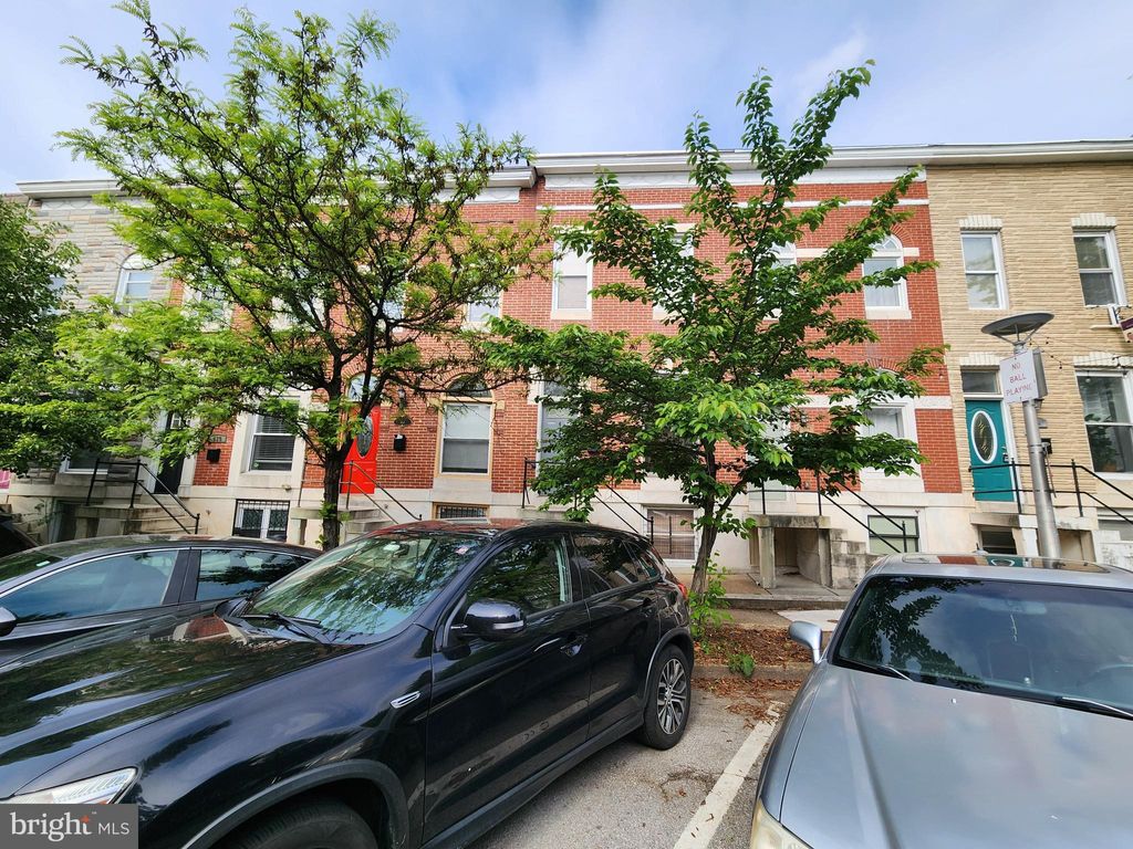Photo of 420 Luzerne Avenue N, BALTIMORE, MD 21224 (MLS # MDBA2212784)