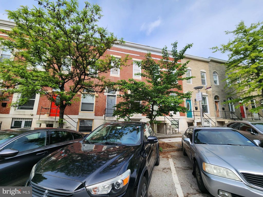 Photo of 420 Luzerne Avenue N, BALTIMORE, MD 21224 (MLS # MDBA2212784)