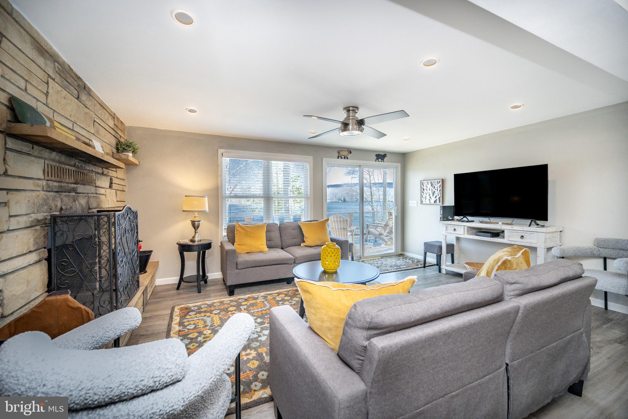 SKIPPERS POINT - Residential