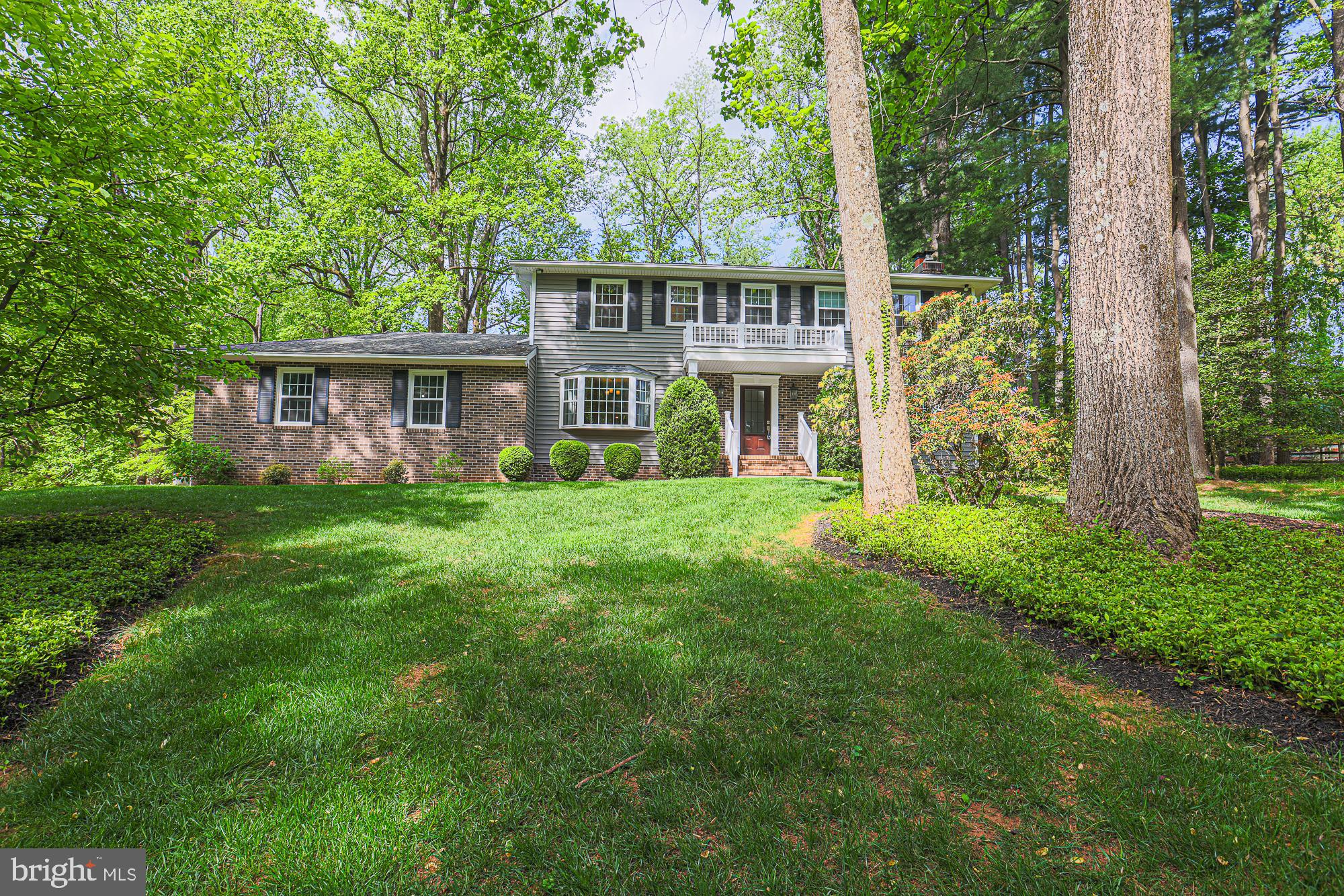1516 PINNACLE ROAD