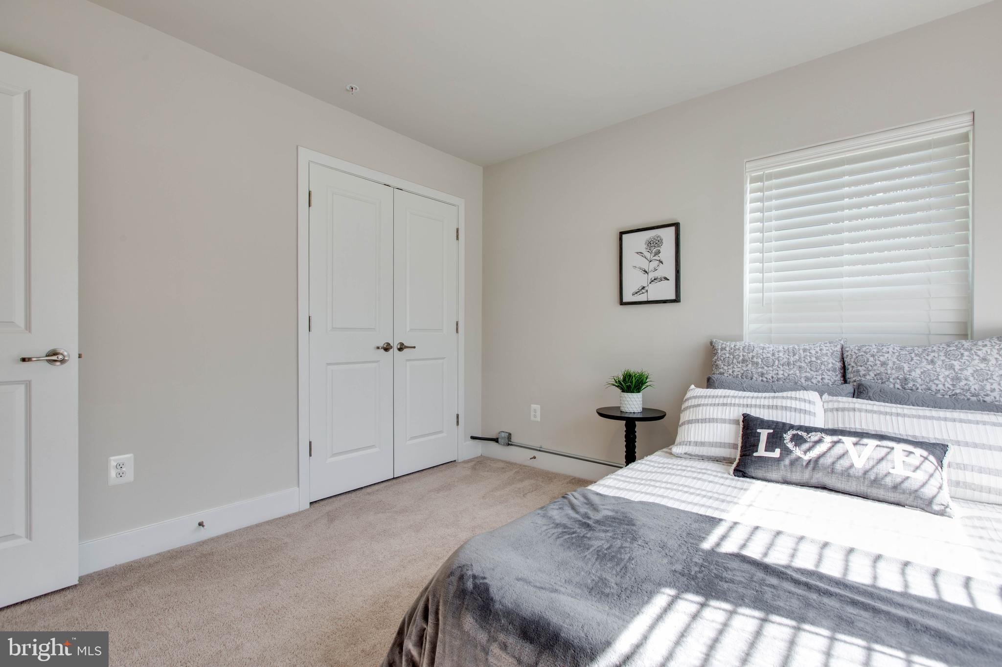 TANYARD SHORES - Residential